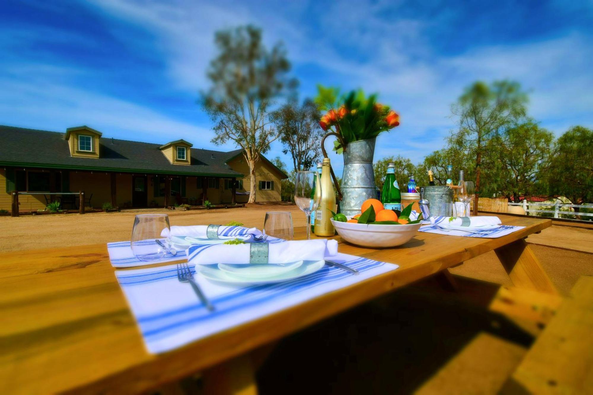 Peppertree Lane Ranch -- Seven-Acre Ranch In The Heart Of Wine Country Hotel Temecula Exterior photo
