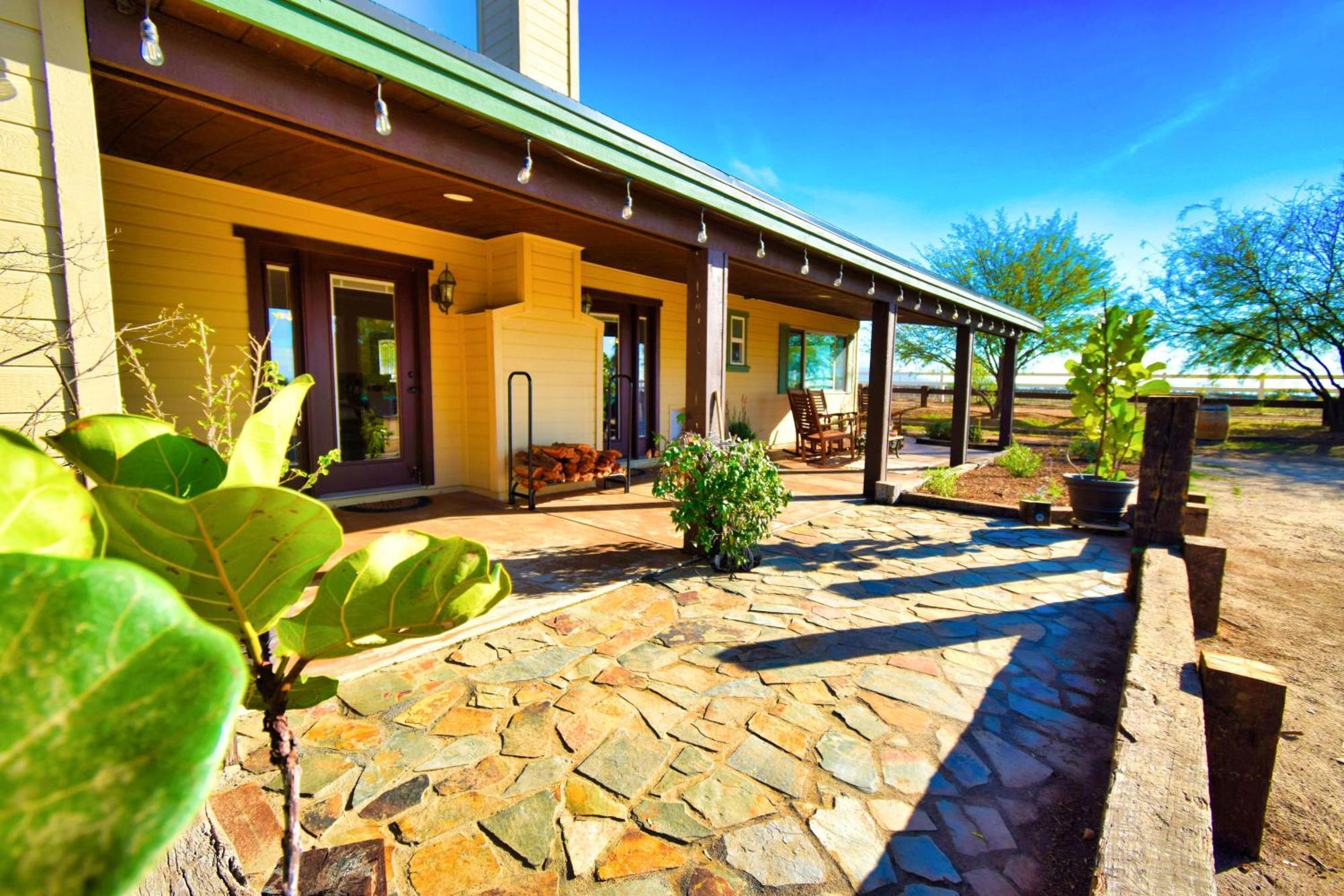 Peppertree Lane Ranch -- Seven-Acre Ranch In The Heart Of Wine Country Hotel Temecula Exterior photo