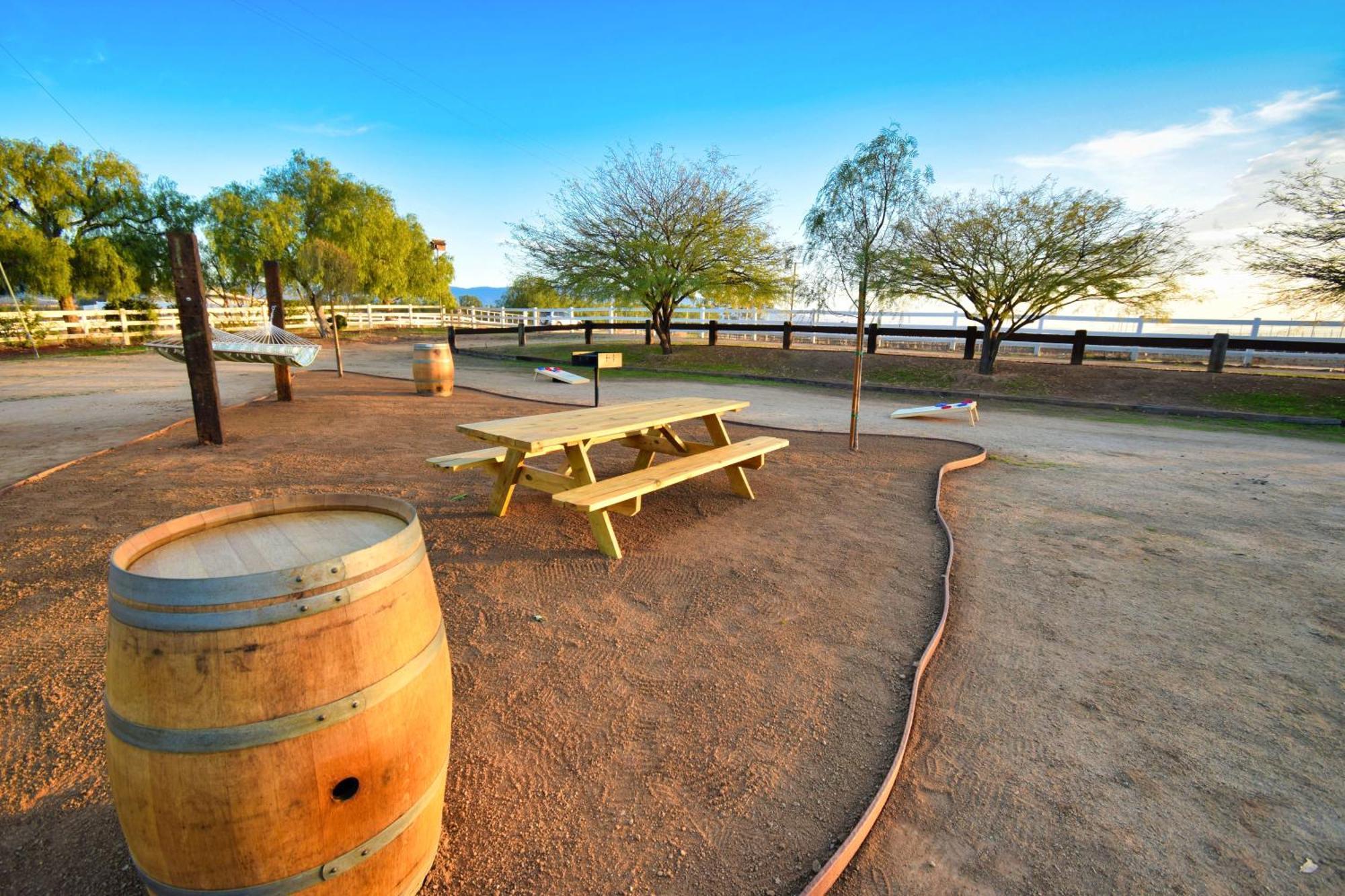 Peppertree Lane Ranch -- Seven-Acre Ranch In The Heart Of Wine Country Hotel Temecula Exterior photo