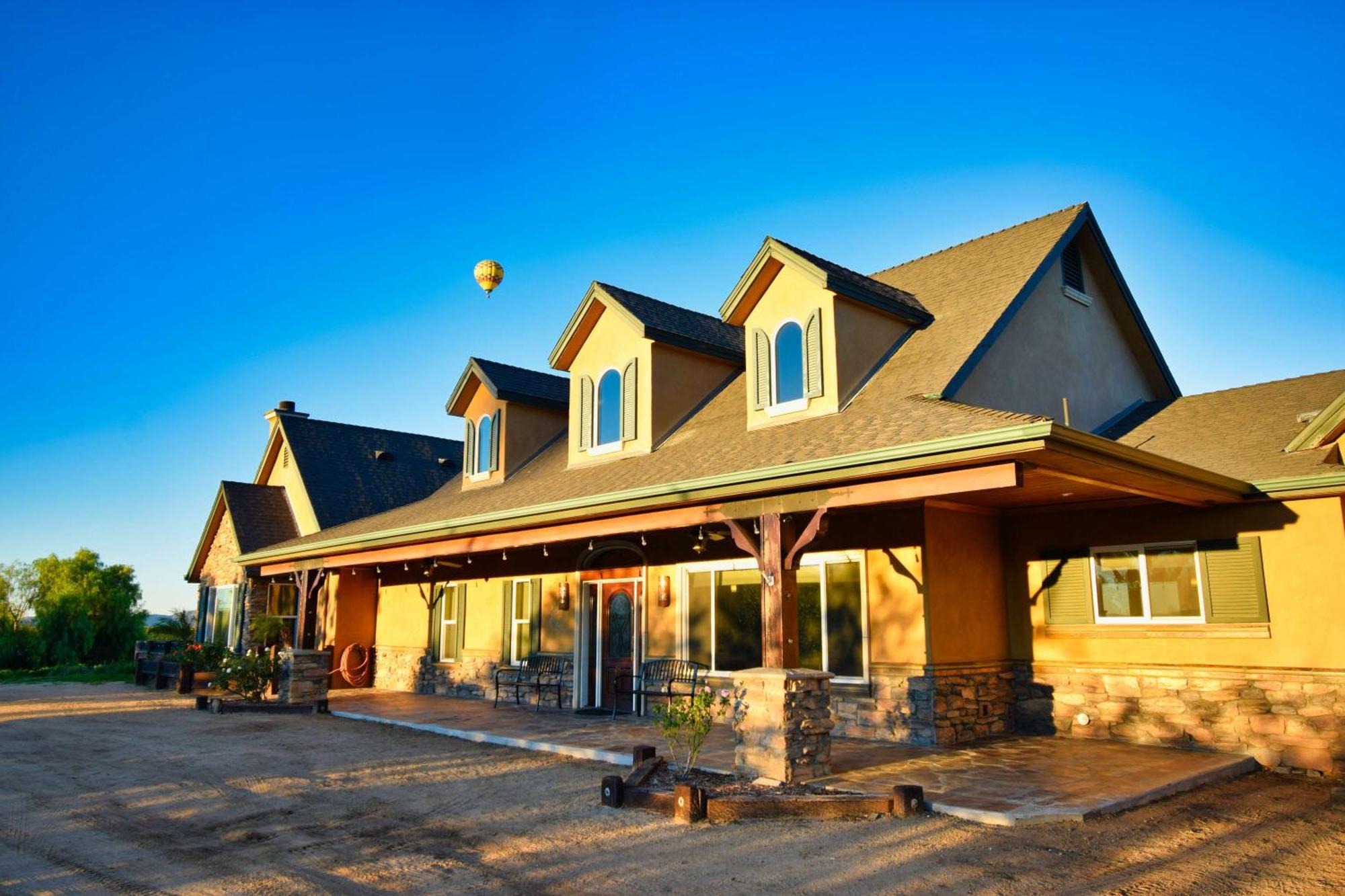 Peppertree Lane Ranch -- Seven-Acre Ranch In The Heart Of Wine Country Hotel Temecula Exterior photo
