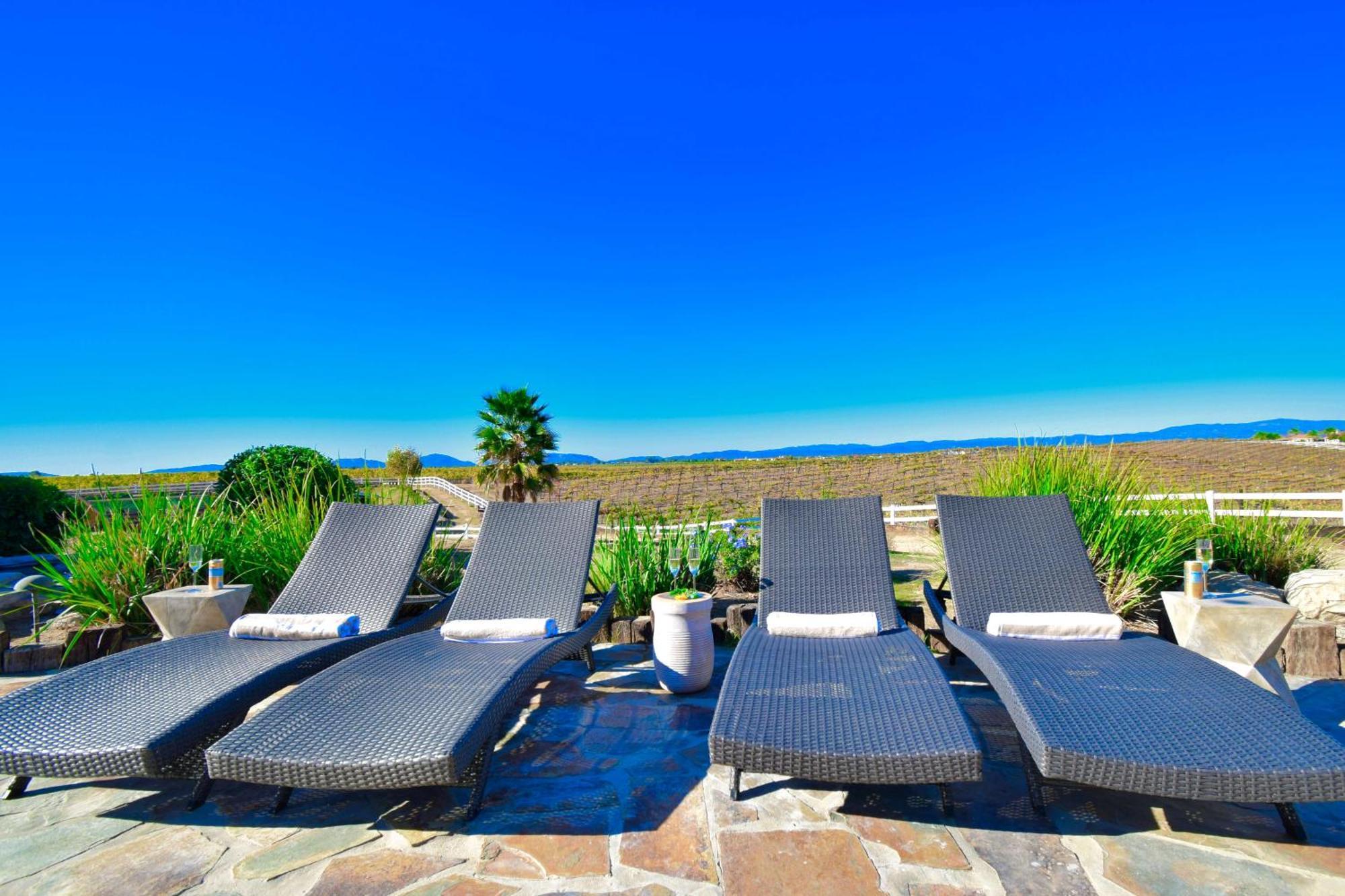 Peppertree Lane Ranch -- Seven-Acre Ranch In The Heart Of Wine Country Hotel Temecula Exterior photo